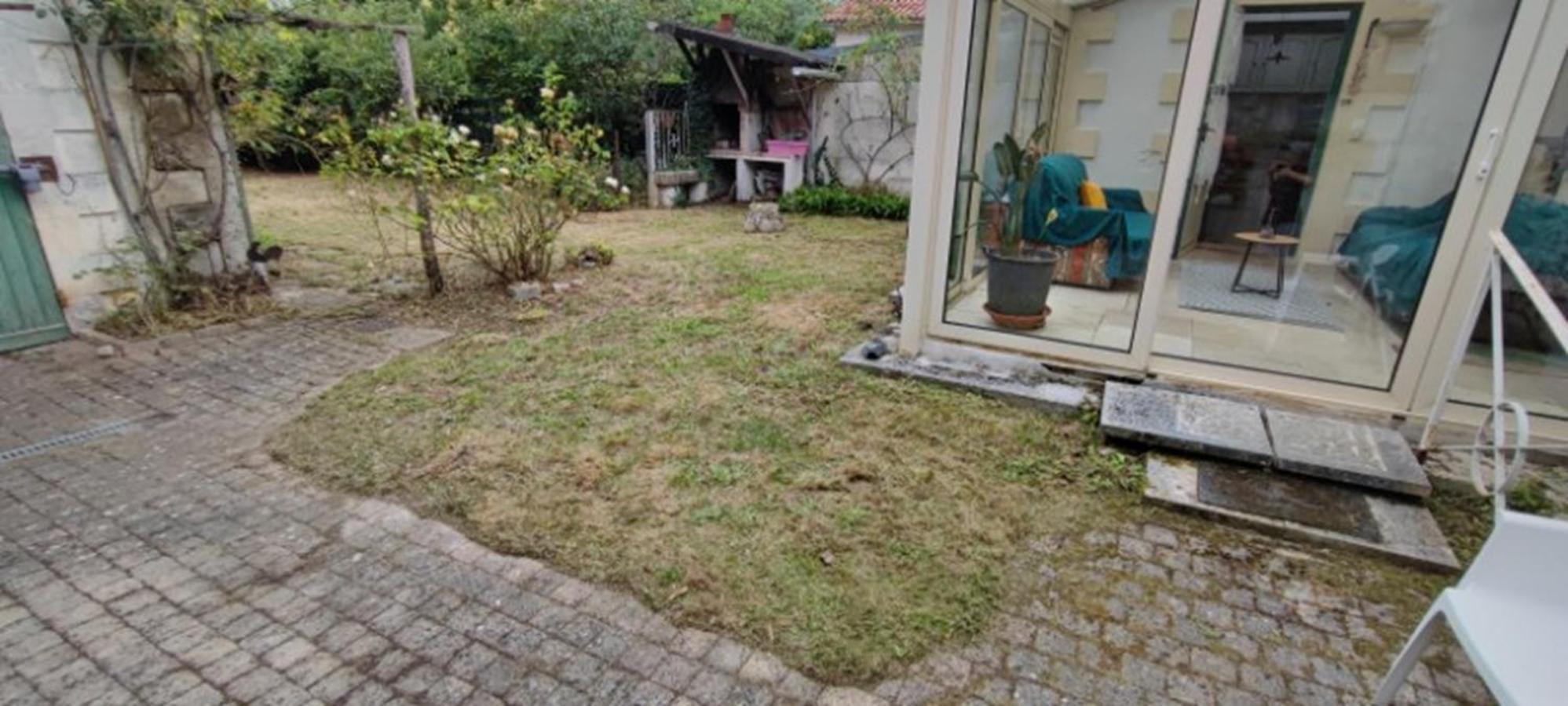 Maison 4 Chambres Avec Jardin Saint-Jean-dʼAngély Dış mekan fotoğraf